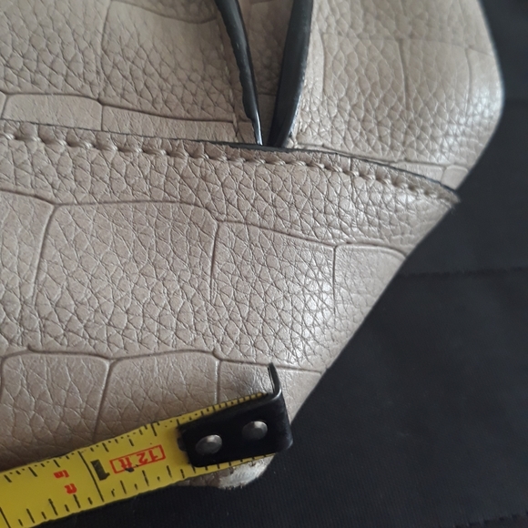 Kate Landry Crocodile Faux Leather  Hand Bag with Shoulder Strap - Picture 9 of 11